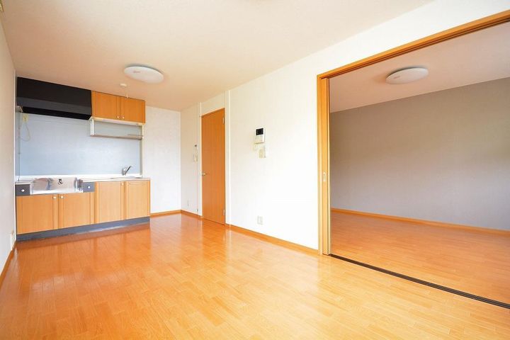 メゾン・ド・ヴェール Bの居間