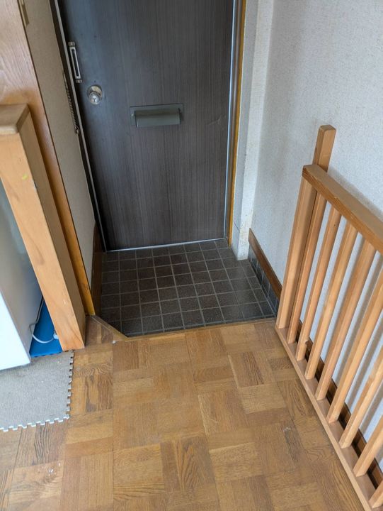 まつもとビルの玄関
