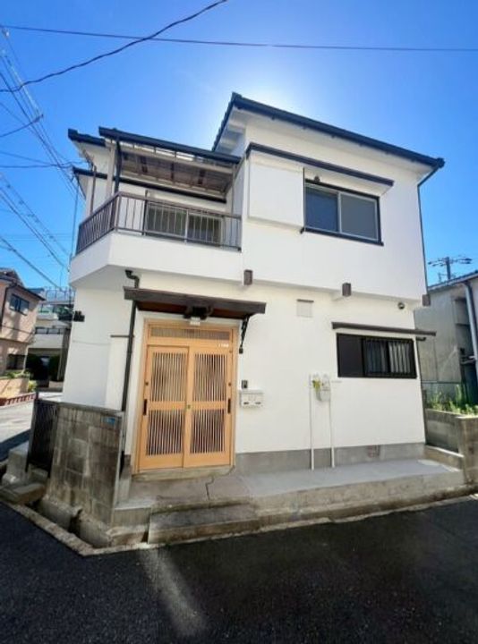兵庫県宝塚市雲雀丘山手1(一戸建)の賃貸物件の外観