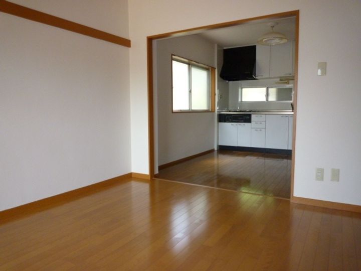 大山アパートの居間