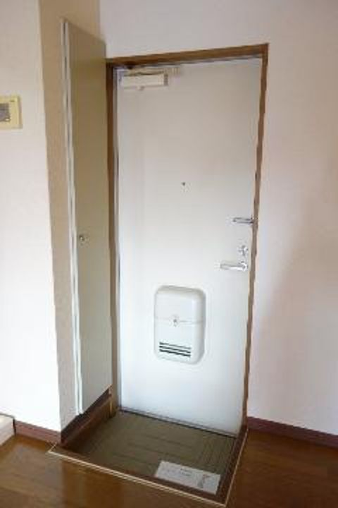 マイホームまとばの玄関