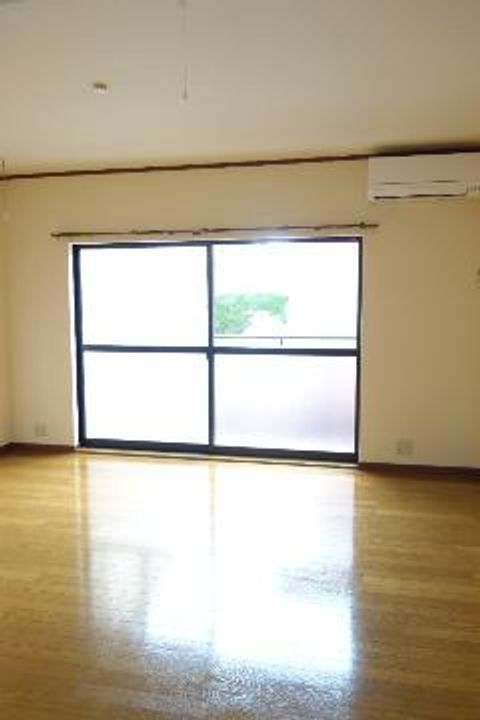 マイホームまとばの居間