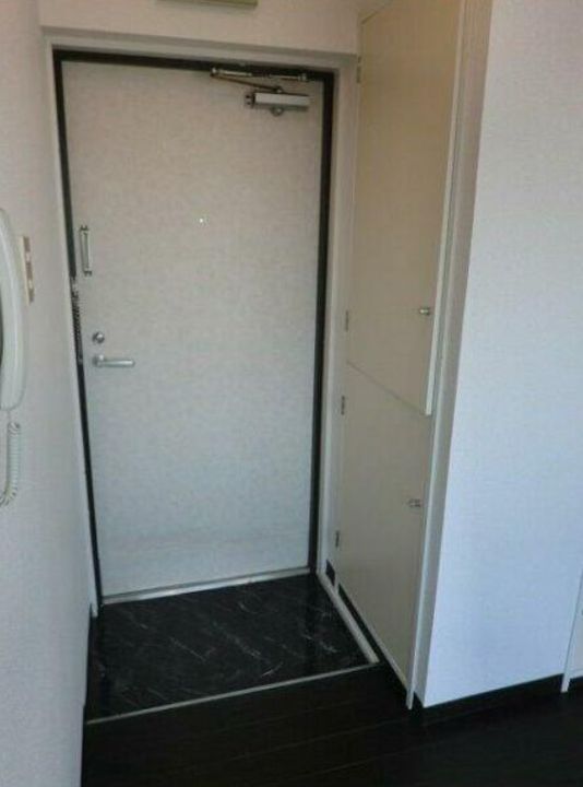 グレイス浜田山の玄関