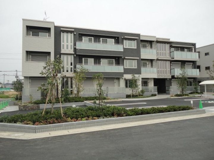 ラルジュIの外観