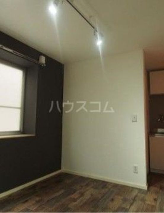 ReDEAL三鷹の内装