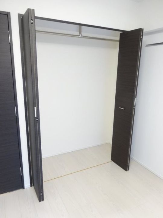 スカイコートパレス大島の内装