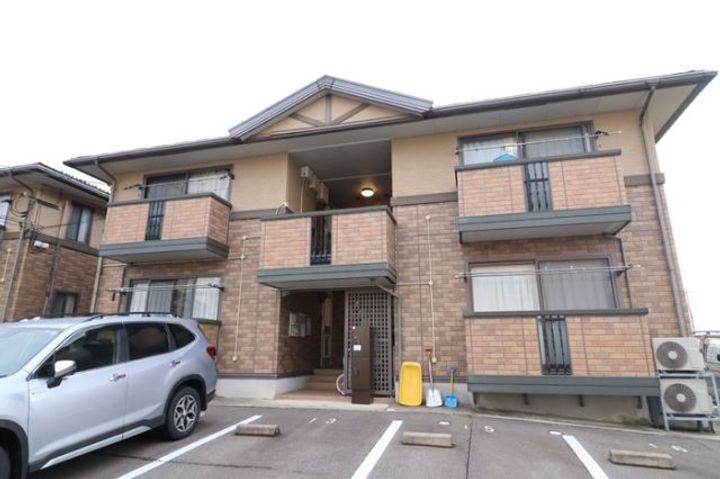 ソレアード Bの外観