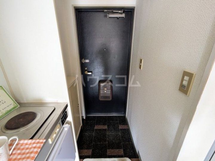 サンメゾン久米川の玄関