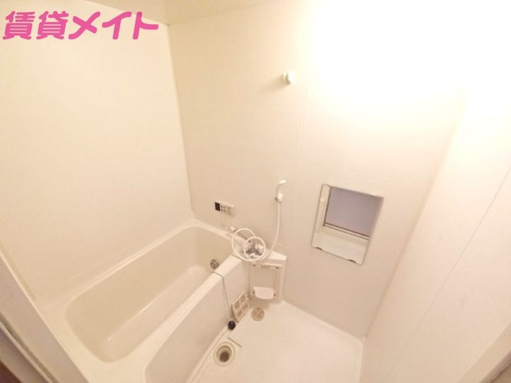 三重県伊賀市上野福居町(一戸建)の賃貸物件の風呂