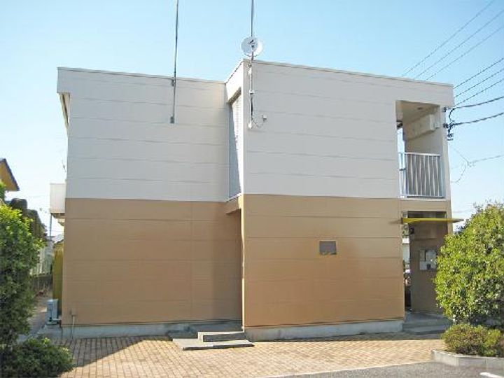 レオパレスシュクルドゥジエームの外観