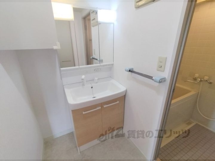 VISTAIMANISHIの内装