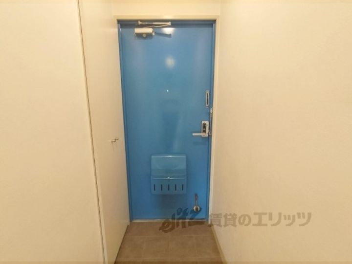 VISTAIMANISHIの玄関