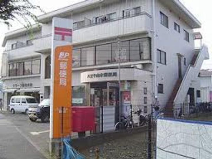 グランシャテーネの周辺