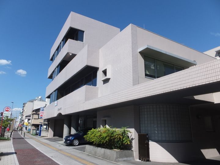 長谷川ビルの周辺