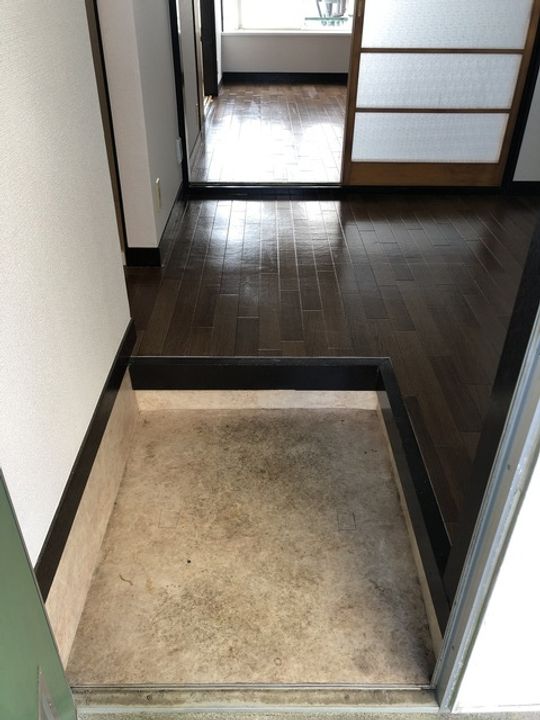 コーポラスエイトの玄関
