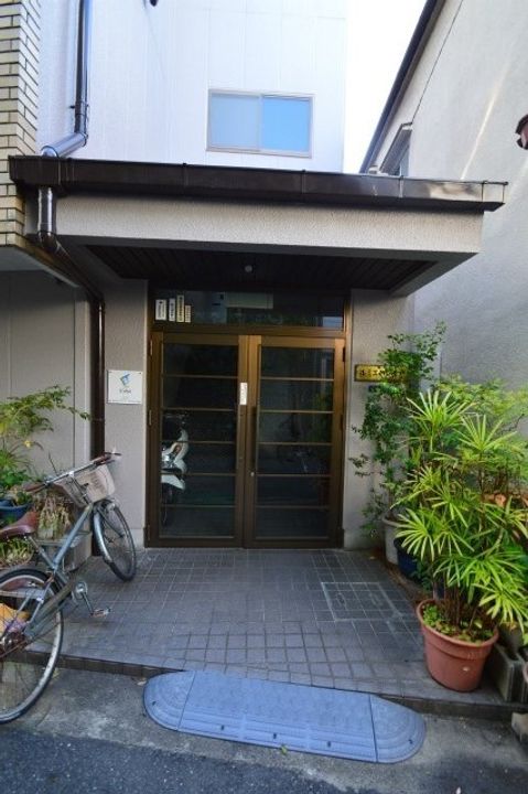 ルミエール中宮の地図