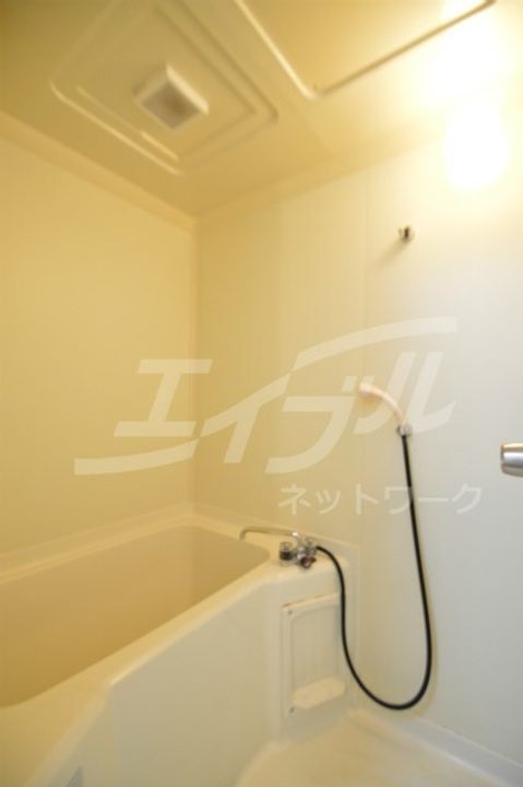 ルミエール中宮の風呂