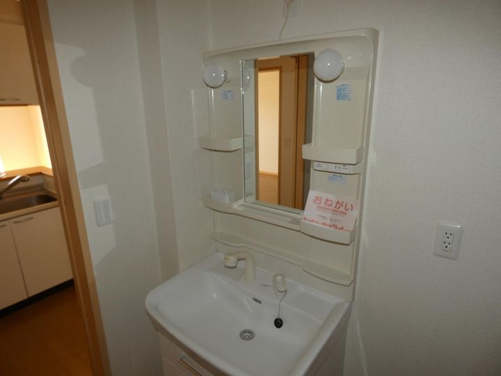 栃木県宇都宮市西川田本町4(マンション)の賃貸物件の内装