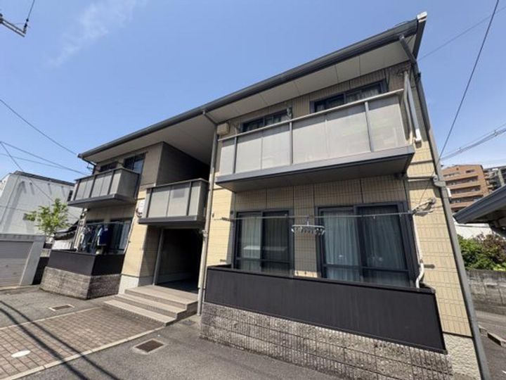 リリアン山根町の外観