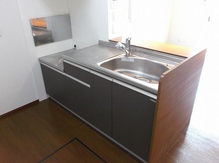 茨城県結城市みどり町1(アパート)の賃貸物件のキッチン