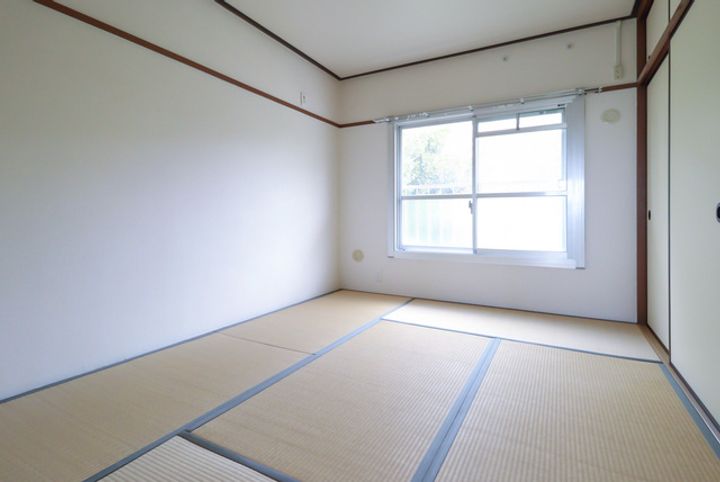 UR鶴山台の内装