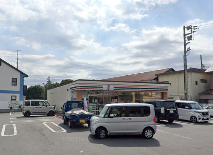 ロイヤルヒル IV棟の周辺