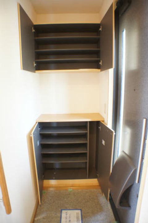 メゾンサチの玄関