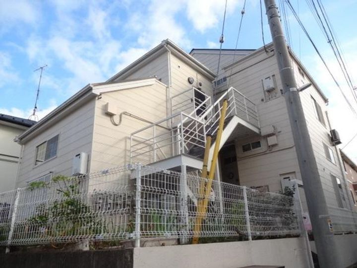 ヒルサイドテラスマキの外観