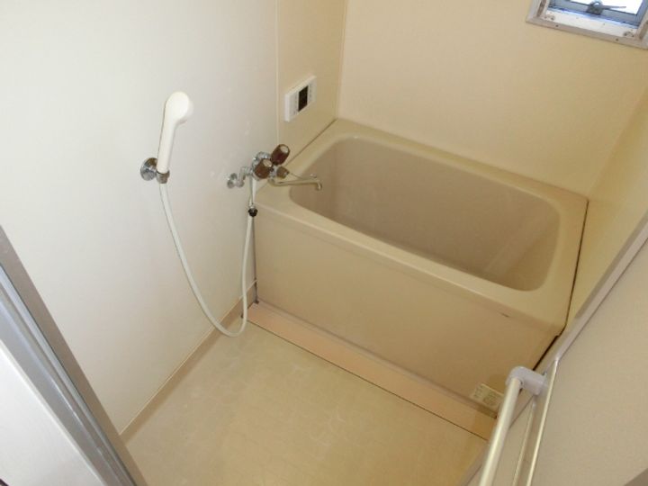 フローラルハイツの風呂