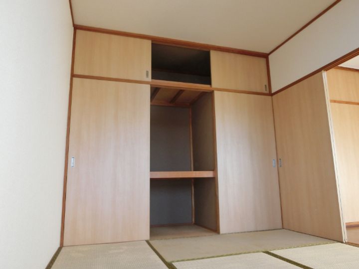 フローラルハイツの内装