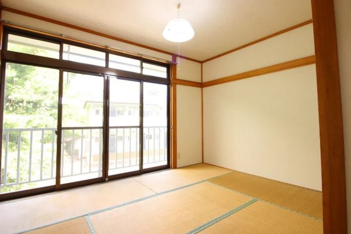 向原コーポの内装