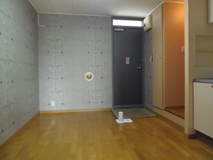 リバーライズIIの玄関