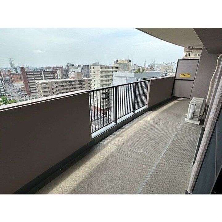 ナイスアーバン元今泉1302の内装