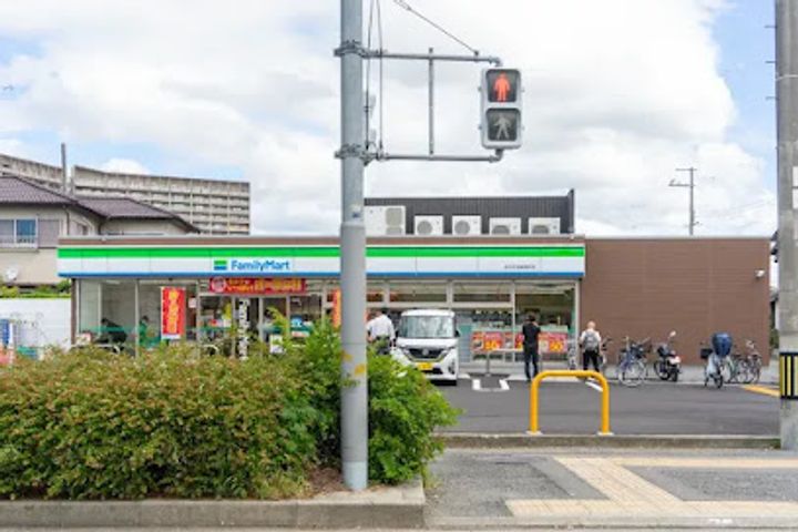 プリマベーラの周辺