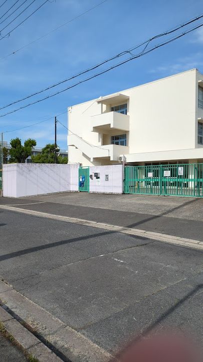 プリマベーラの周辺