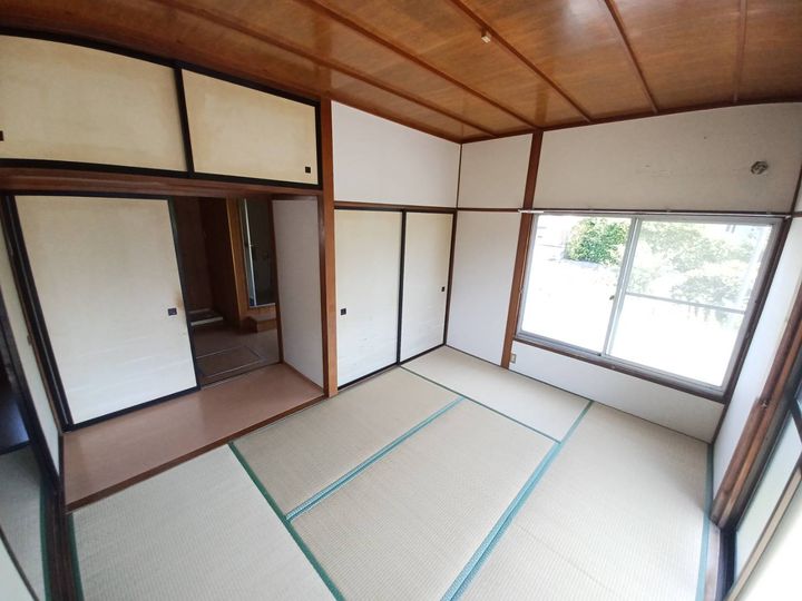 嵐アパートの居間