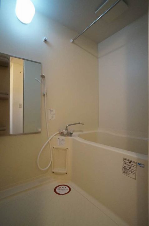 レジデンスDの風呂