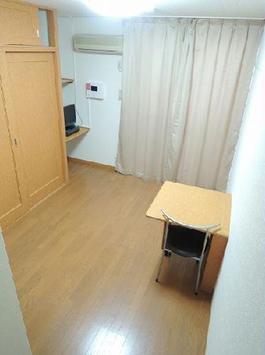 レオパレスエスペランサの居間