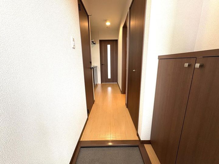 GRAND LINEの玄関