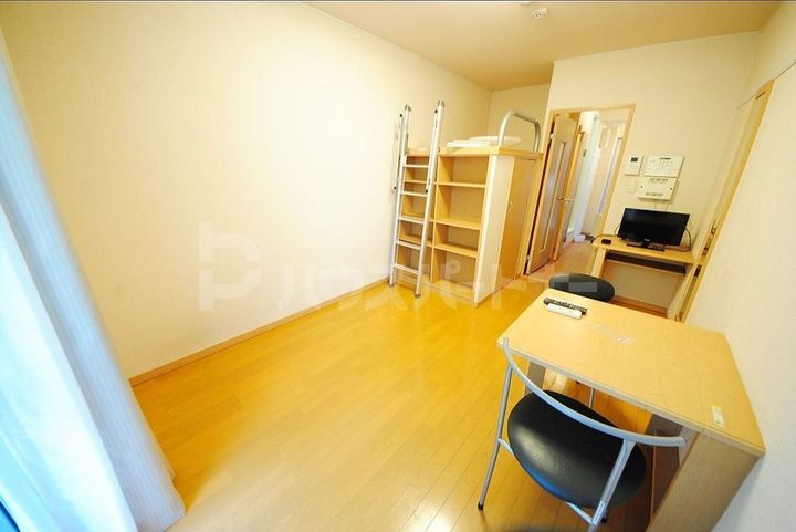 埼玉県さいたま市大宮区堀の内町1(アパート)の賃貸物件の居間