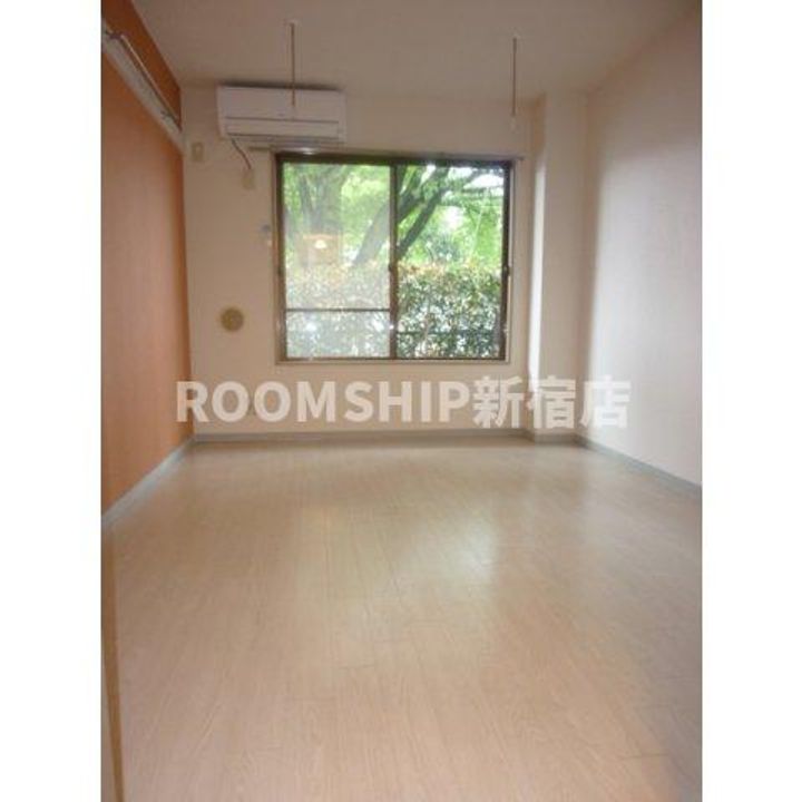 東京都小平市花小金井南町1(マンション)の賃貸物件の居間