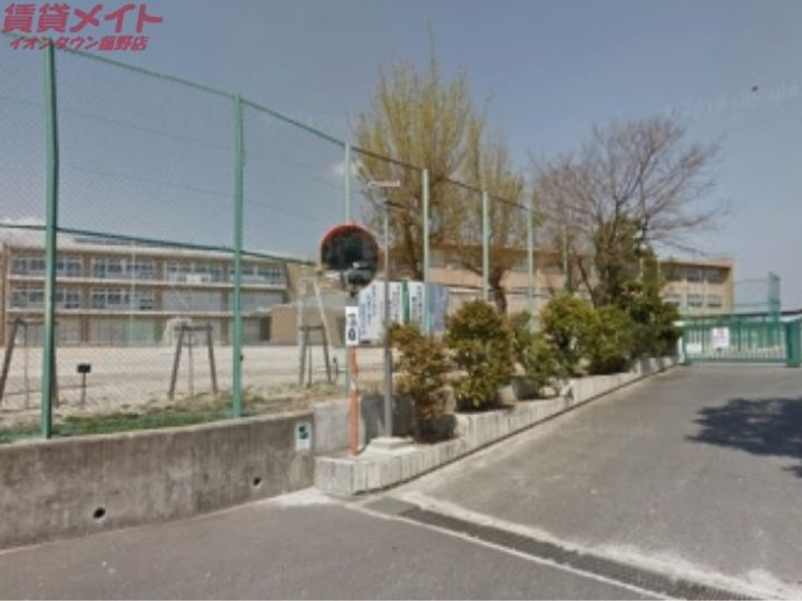 ラポアールKの周辺