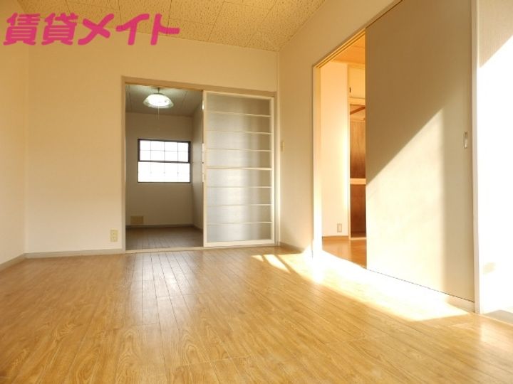 Dearnessの居間