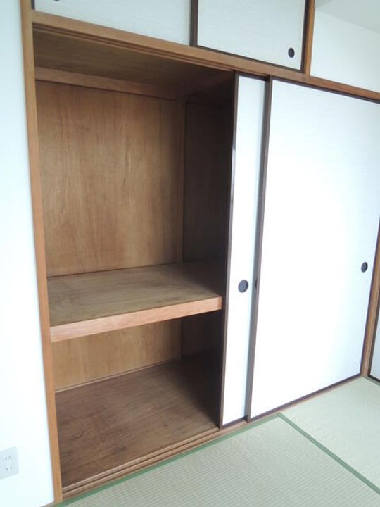 アーバン杉田の内装
