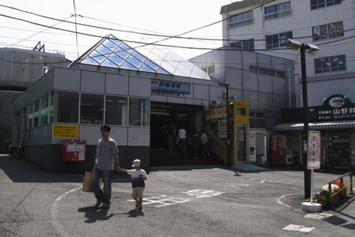 アーバン杉田の周辺