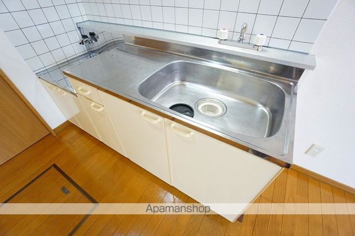 一棟二戸貸家(西22南3)のキッチン