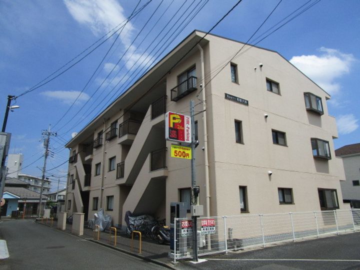 Ninety相模大野の外観