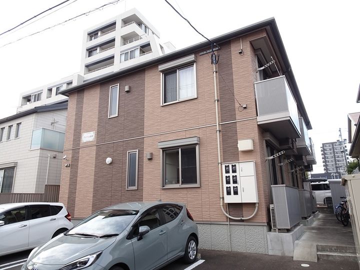 ブランドール銀杏町の外観