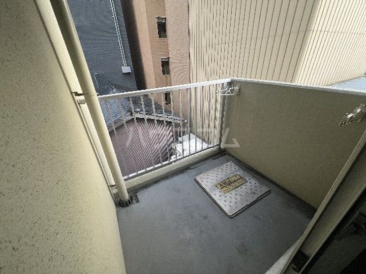 インテルビルの内装