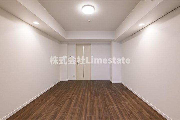 エスティメゾン東新宿の居間